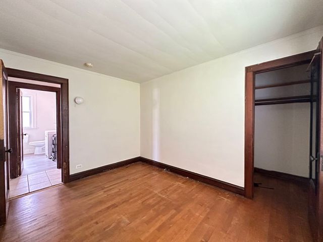 733 Elm Street 304, Winnetka, IL 60093