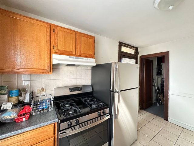 733 Elm Street 304, Winnetka, IL 60093