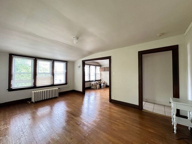 733 Elm Street 304, Winnetka, IL 60093