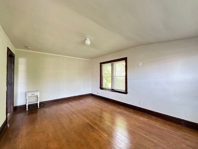 733 Elm Street 304, Winnetka, IL 60093