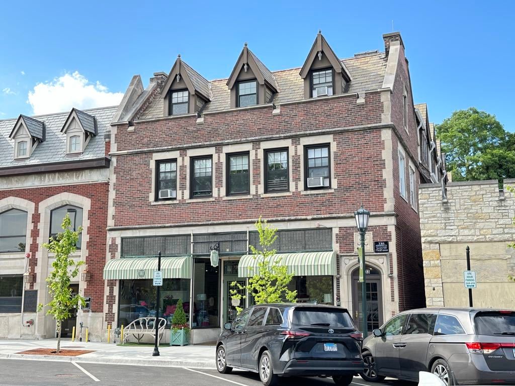 733 Elm Street 304, Winnetka, IL 60093