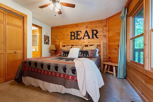 749 Yona Trail Way, Gatlinburg, TN 37738