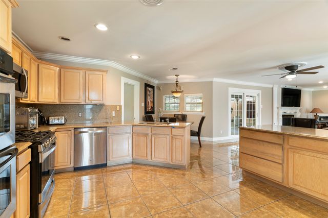 6545 Lyndon B Johnson Freeway, Dallas, TX 75240