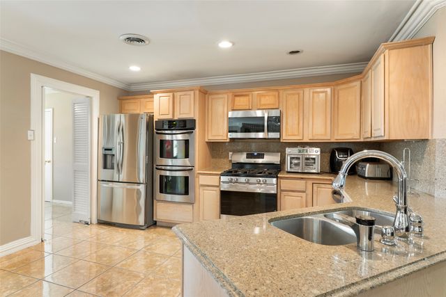 6545 Lyndon B Johnson Freeway, Dallas, TX 75240