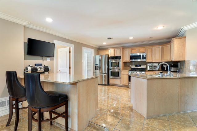 6545 Lyndon B Johnson Freeway, Dallas, TX 75240