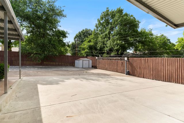 6545 Lyndon B Johnson Freeway, Dallas, TX 75240