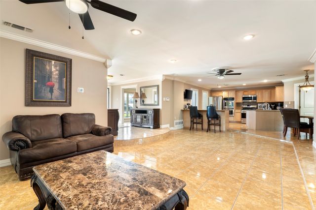 6545 Lyndon B Johnson Freeway, Dallas, TX 75240