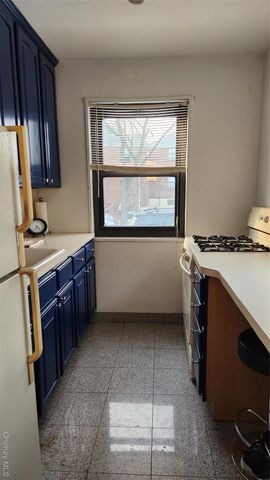 15-27 159 Street 159 Street 619, Whitestone, NY 11357