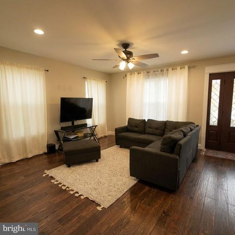 10 W MONROE STREET, Mount Holly, NJ 08060