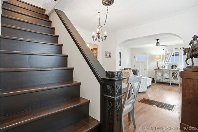 1643 S Columbia Place, Tulsa, OK 74104