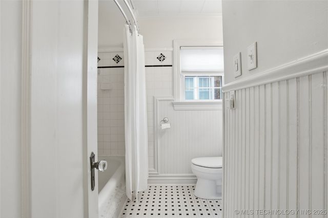 1643 S Columbia Place, Tulsa, OK 74104