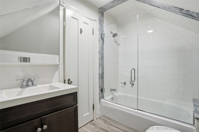 1643 S Columbia Place, Tulsa, OK 74104