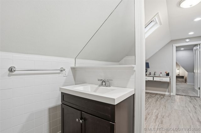 1643 S Columbia Place, Tulsa, OK 74104