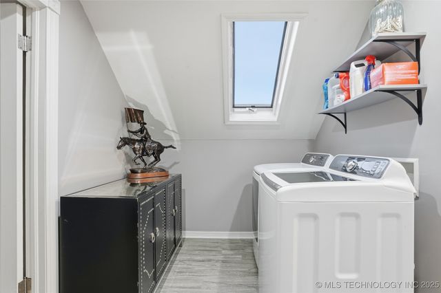 1643 S Columbia Place, Tulsa, OK 74104