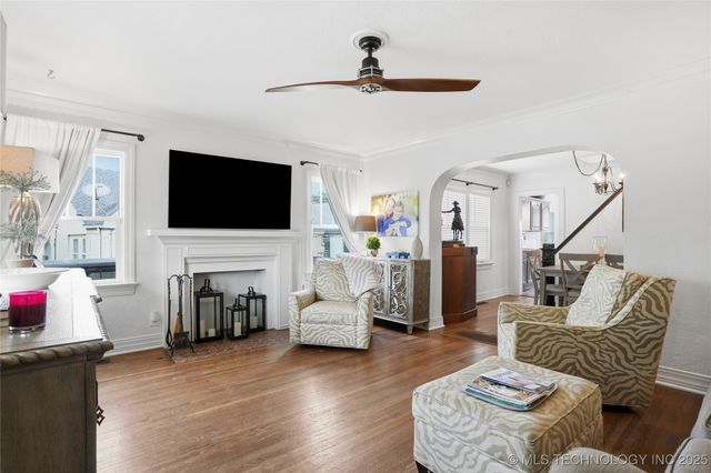 1643 S Columbia Place, Tulsa, OK 74104