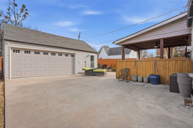 1643 S Columbia Place, Tulsa, OK 74104