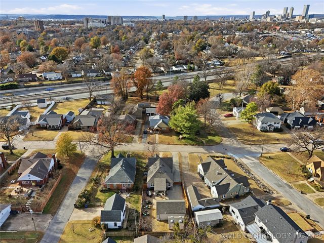 1643 S Columbia Place, Tulsa, OK 74104