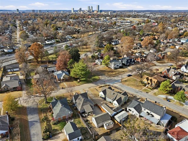 1643 S Columbia Place, Tulsa, OK 74104