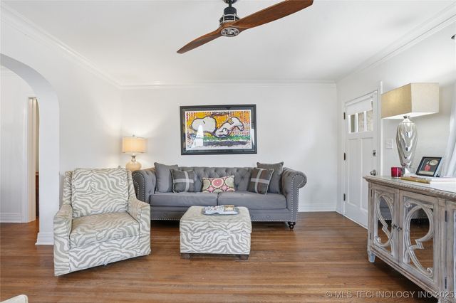 1643 S Columbia Place, Tulsa, OK 74104