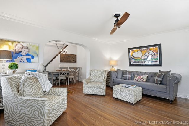 1643 S Columbia Place, Tulsa, OK 74104