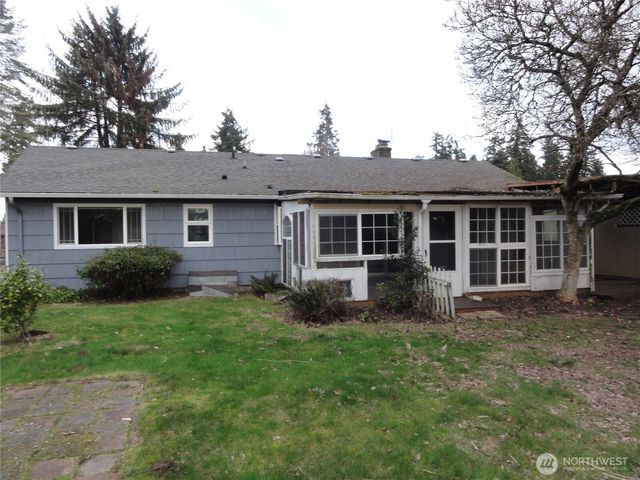 6802 106th Street Ct E, Puyallup, WA 98373