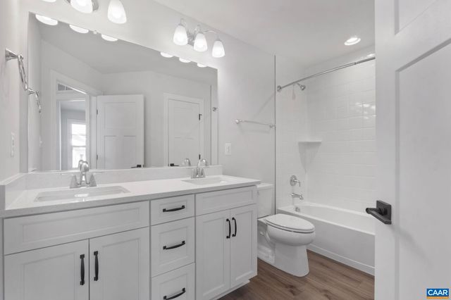 3028 FARROW CIR, Charlottesville, VA 22901