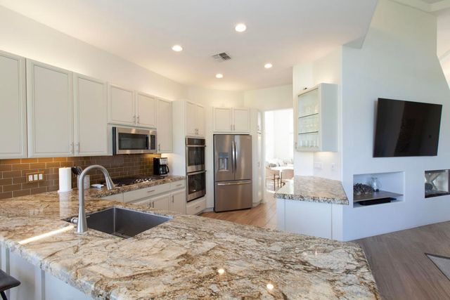 48550 Capistrano Way, La Quinta, CA 92253