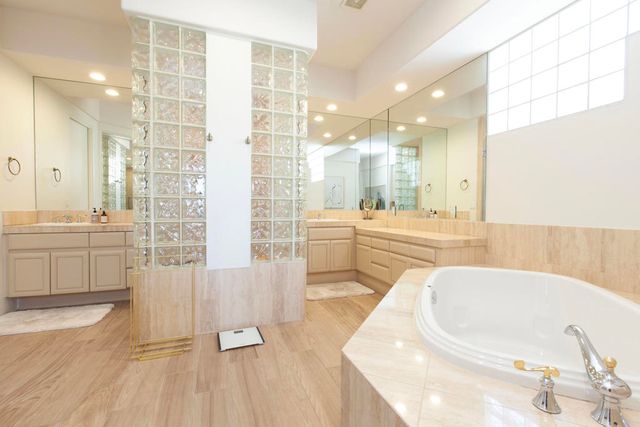 48550 Capistrano Way, La Quinta, CA 92253