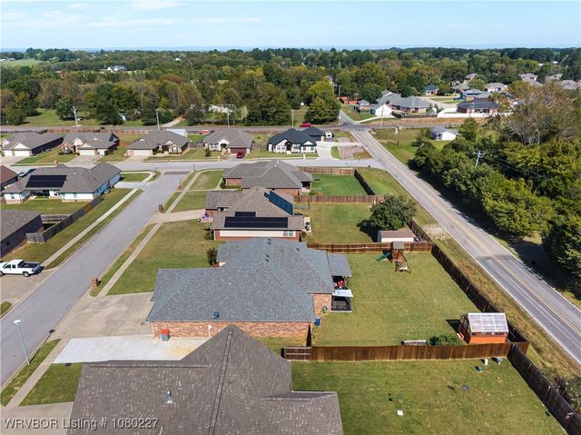 304 Caseys Court, Lavaca, AR 72941