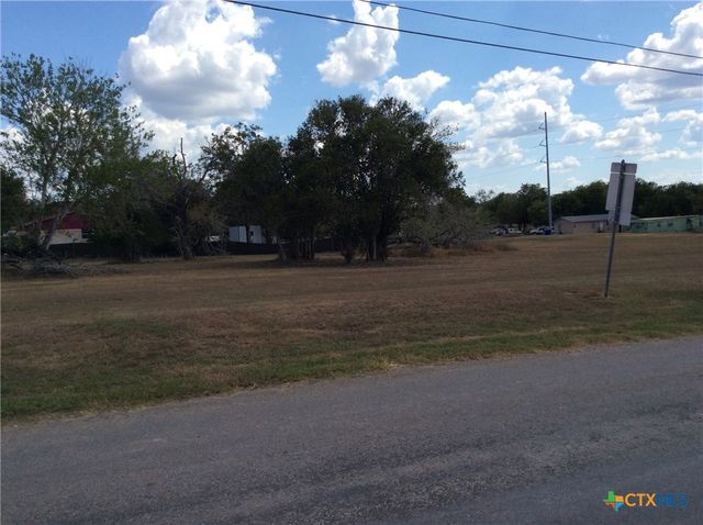 814 Baldwin Street, Yoakum, TX 77995