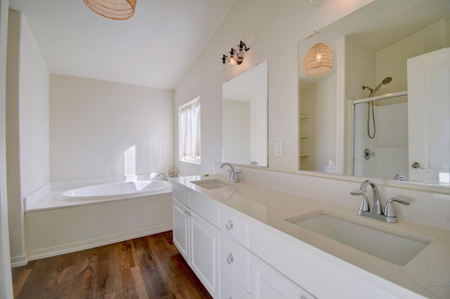 173 Barnard Road, Corrales, NM 87048