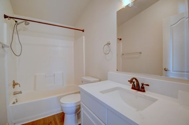 173 Barnard Road, Corrales, NM 87048