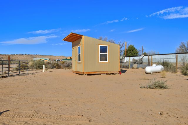 173 Barnard Road, Corrales, NM 87048