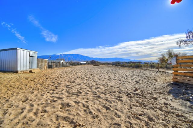173 Barnard Road, Corrales, NM 87048