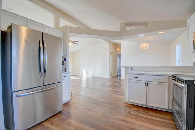 173 Barnard Road, Corrales, NM 87048