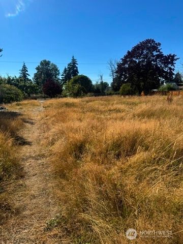 7011 E McKinley Avenue, Tacoma, WA 98404