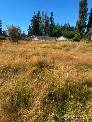 7011 E McKinley Avenue, Tacoma, WA 98404