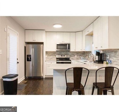 2032 North Avenue NW, Atlanta, GA 30318