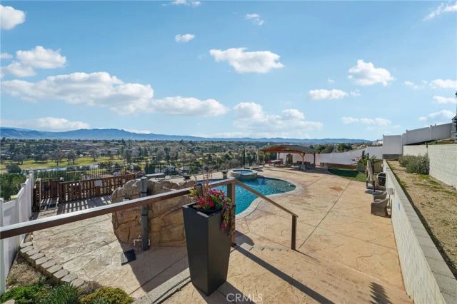 17487 Aspen, Hesperia, CA 92345