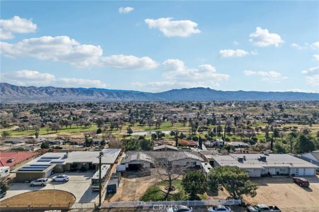 17487 Aspen, Hesperia, CA 92345
