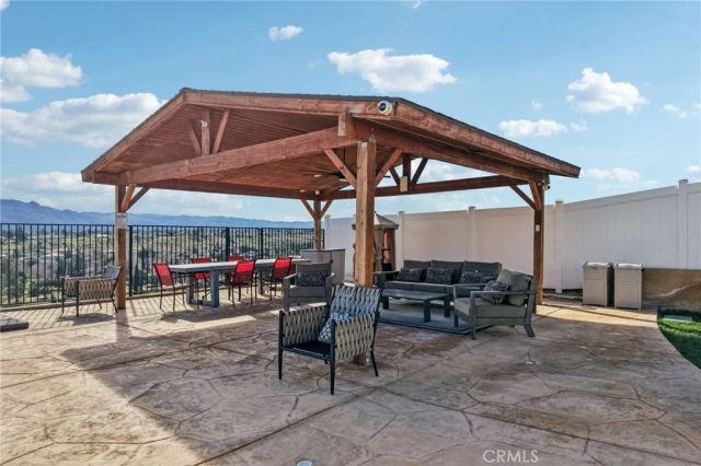 17487 Aspen, Hesperia, CA 92345