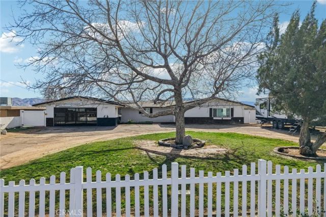 17487 Aspen, Hesperia, CA 92345