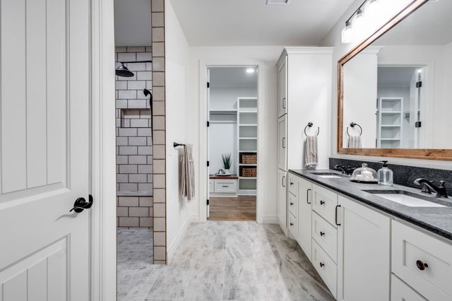 1609 W Rockhill Pl, Andover, KS 67002