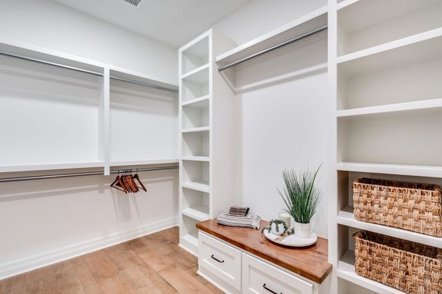 1609 W Rockhill Pl, Andover, KS 67002