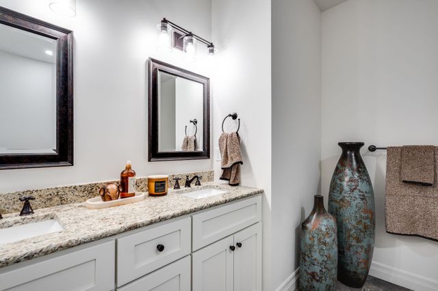 1609 W Rockhill Pl, Andover, KS 67002