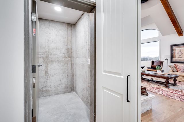 1609 W Rockhill Pl, Andover, KS 67002