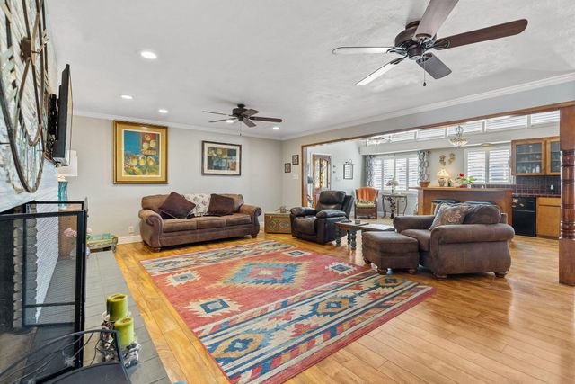 610 S Whitney Street, Visalia, CA 93277