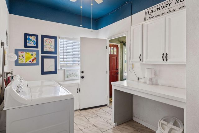 610 S Whitney Street, Visalia, CA 93277