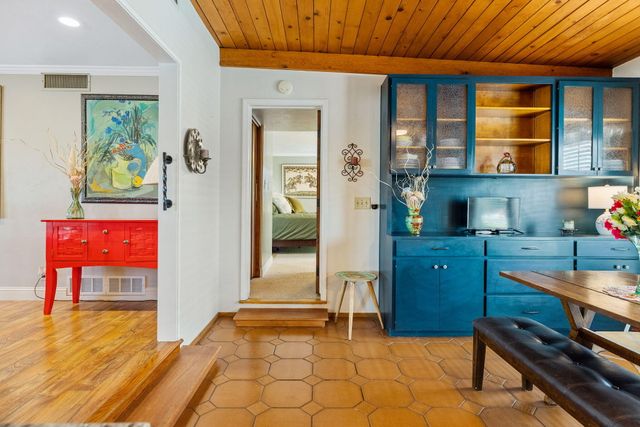 610 S Whitney Street, Visalia, CA 93277