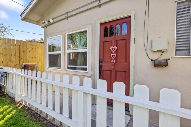 610 S Whitney Street, Visalia, CA 93277